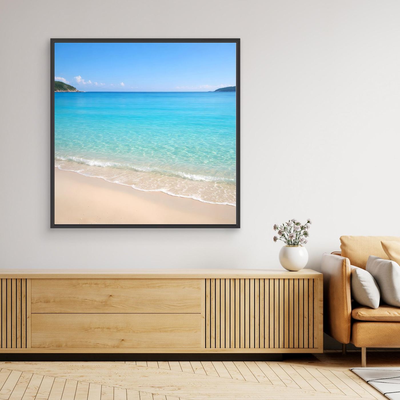 Leinwandbild mit tropischem Strand und türkisfarbenem Meer, schwarzer Rahmen