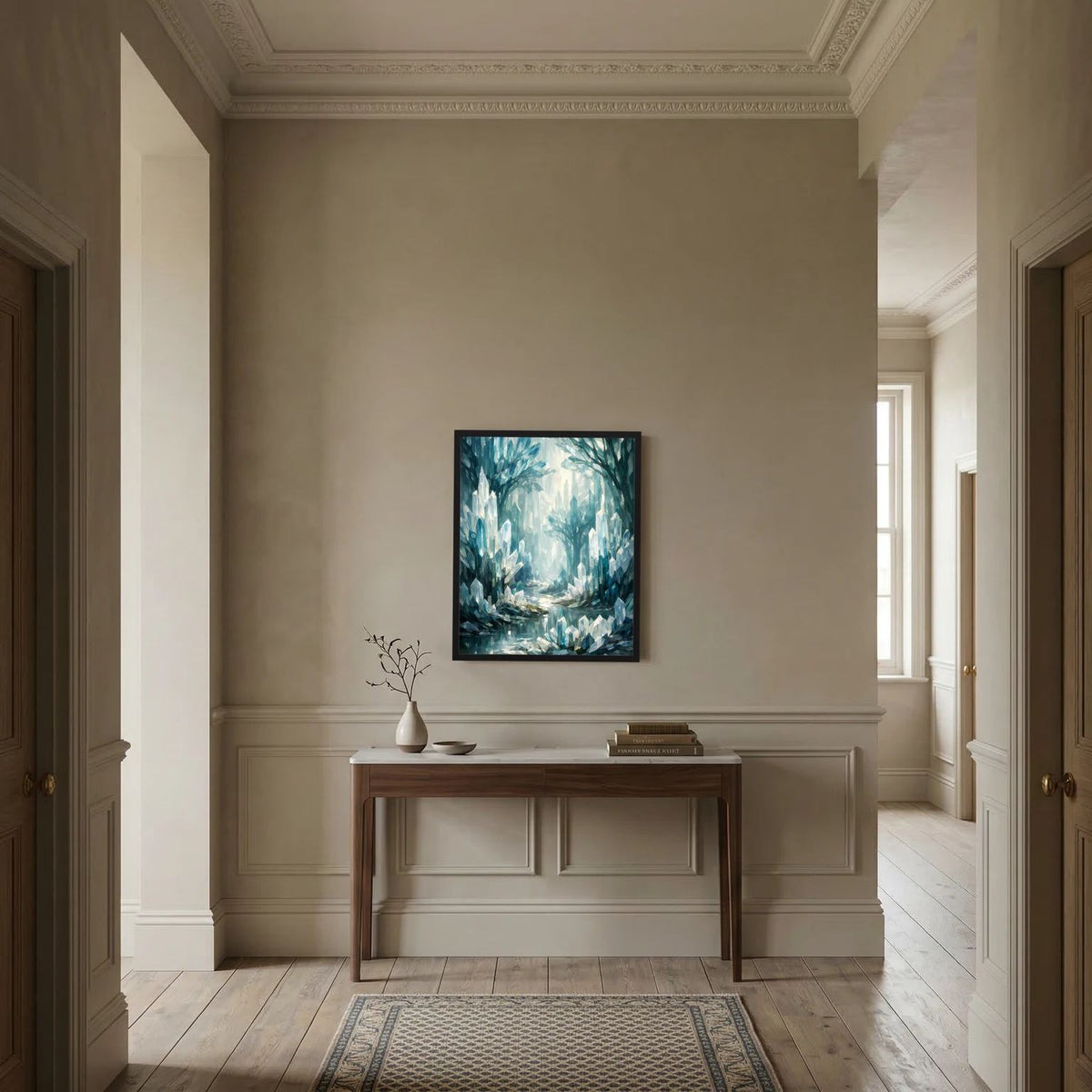 Quadratisches Wandbild mit blauem Kristallwald-Motiv im dunklen Rahmen