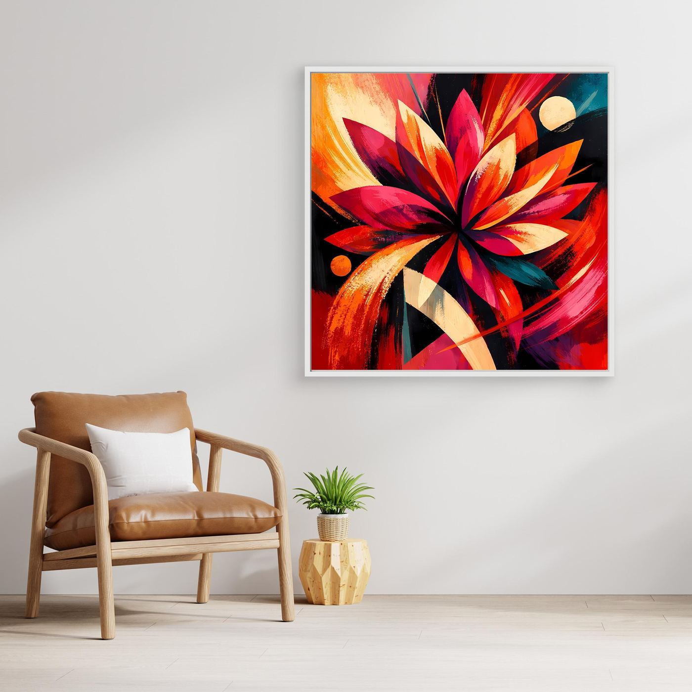 Quadratisches Leinwandbild mit abstrakter Blüte in Rot-Orange, gelbe Lichtakzente