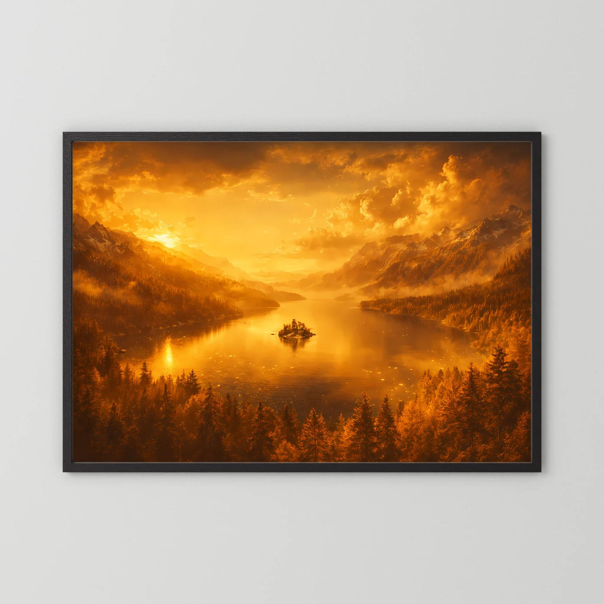 Wandbild im Querformat mit schwarzem Rahmen: Bergsee und Sonnenuntergangswolken
