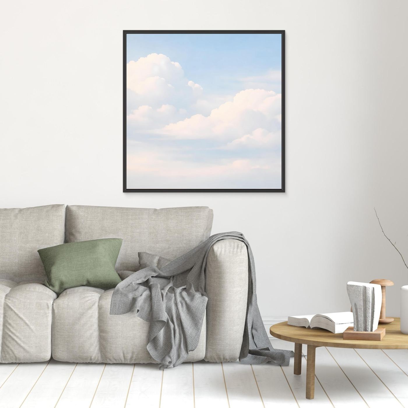 Quadratisches Leinwandbild mit Wolkenmotiv im pastelligen Himmel, schwarzer Rahmen