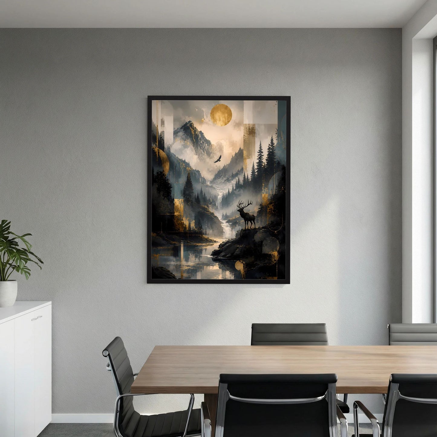 Poster mit Bergsee und Hirsch, goldene Sonne, im schwarzen Rahmen
