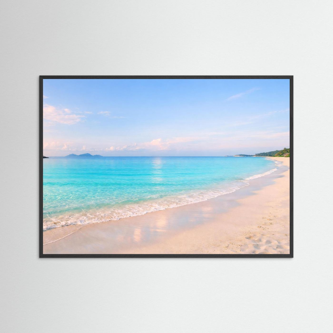 Strand-Meer-Poster im Querformat mit schwarzem Rahmen, türkisblaues Meer und Sandstrand