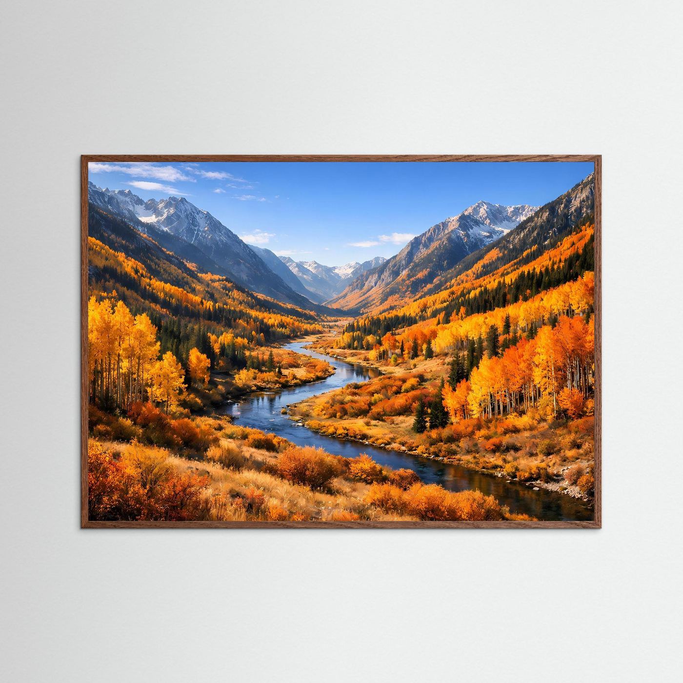 Herbstliches Alpen-Wandbild mit Fluss und Bergen, braun gerahmt