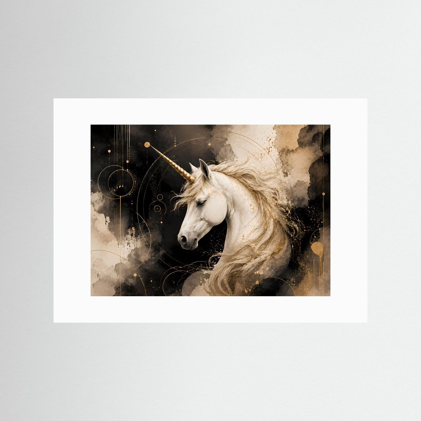 Poster im Querformat mit weißem Einhornkopf, goldener Fantasy-Illustration, mit weißem Rand