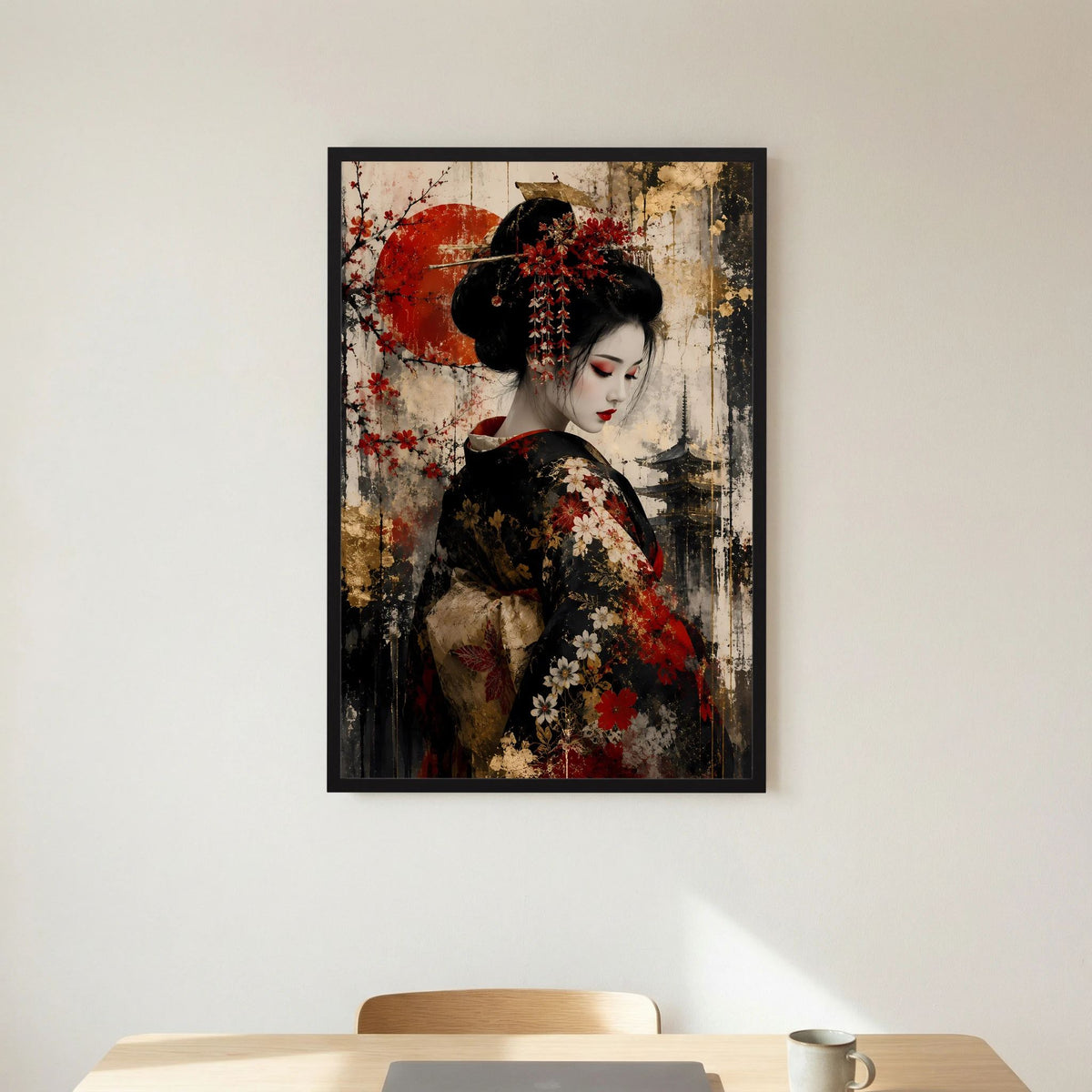 Wandposter mit schwarzem Rahmen: Frau im schwarzen Kimono mit roten und weißen Blüten.