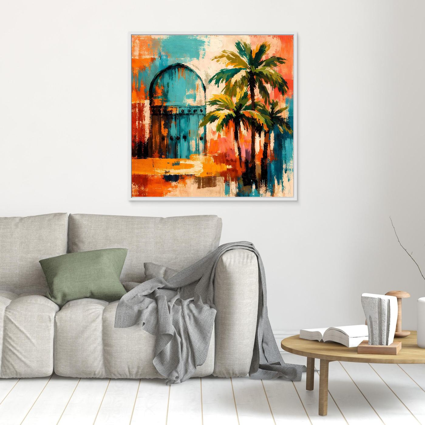 Kleines Wandbild mit abstraktem Torbogen und Palmen in Orange-Blau über Sofa