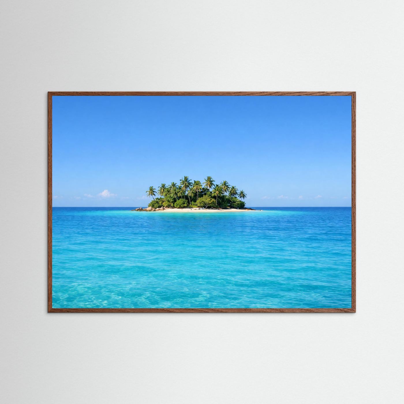 Panorama-Poster im dunklen Holzrahmen: tropische Insel mit Palmen im türkisblauen Meer
