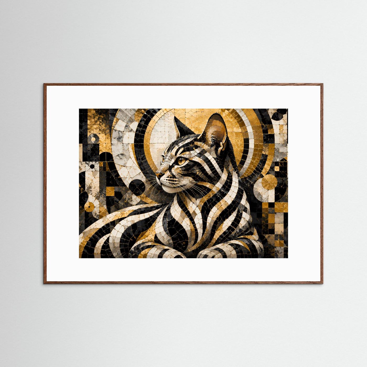 Querformat-Poster mit abstrakter Mosaik-Katze, Schwarz und Gold, brauner Holzrahmen