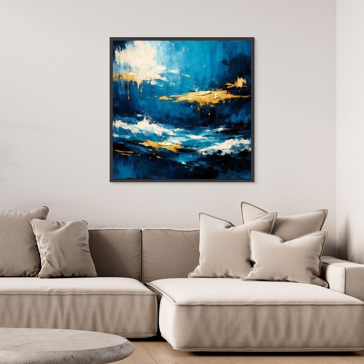 Gerahmtes Leinwandbild mit abstrakten Meereswellen in Blau und Gold, dunkler Rahmen