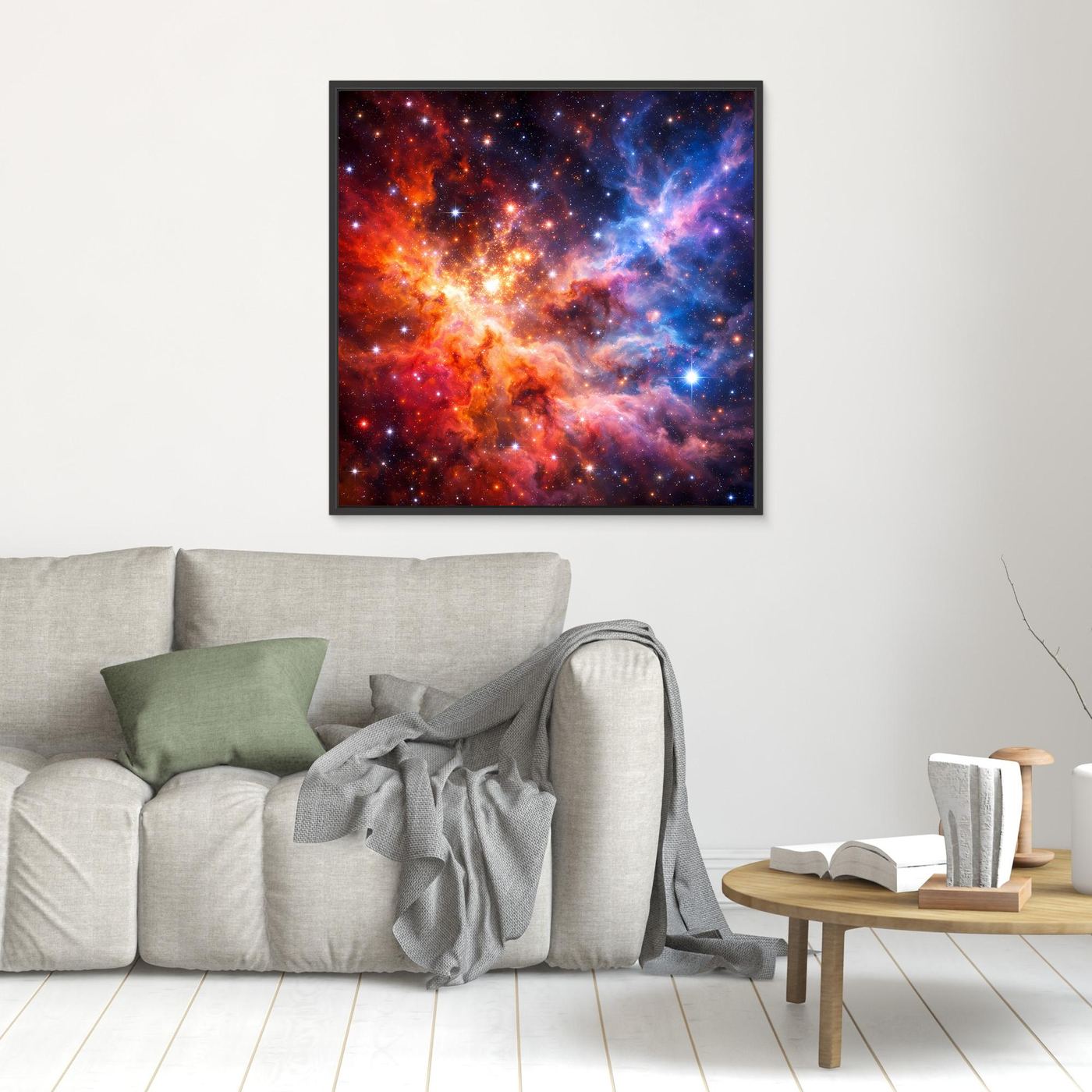 Leinwandbild mit kosmischen Nebeln: rot-blauer Sternhimmel, schwarzer Bilderrahmen