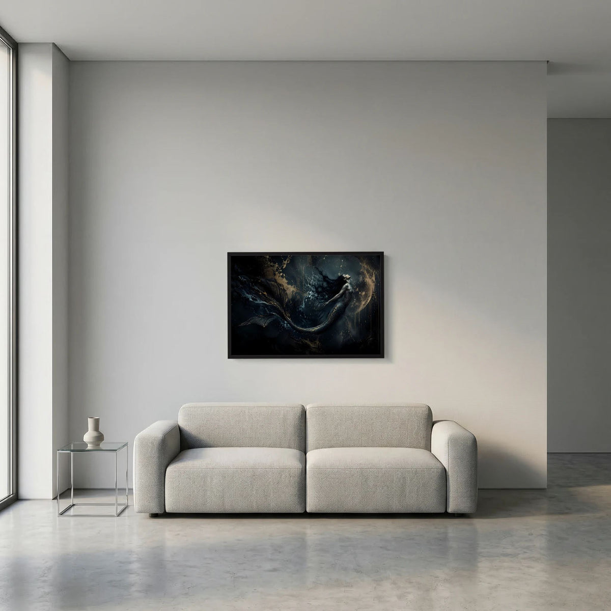 Kleines Wandbild mit Meerjungfrau-Motiv in dunklem Blau und Gold, schwarzer Rahmen