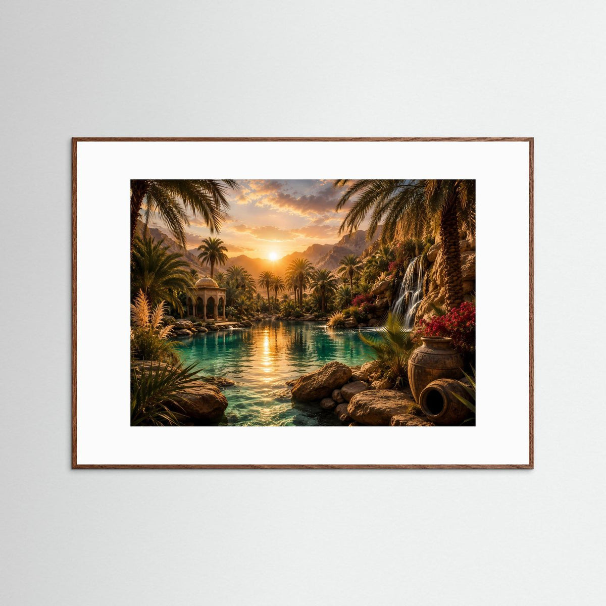 Gerahmtes Querformat-Poster mit tropischer Flusslandschaft und Wasserfall bei Sonnenuntergang, braun gerahmt