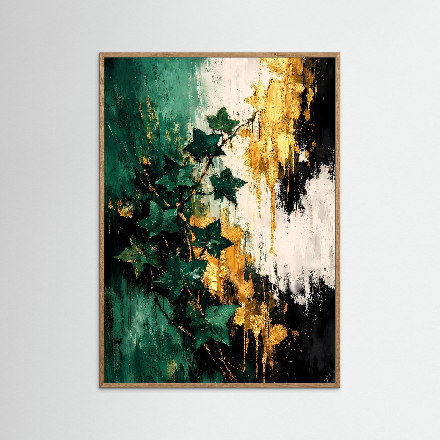 Gerahmtes Hochformat-Kunstposter mit Efeu-Motiv: Grün, Gold und tiefe Schwarztöne