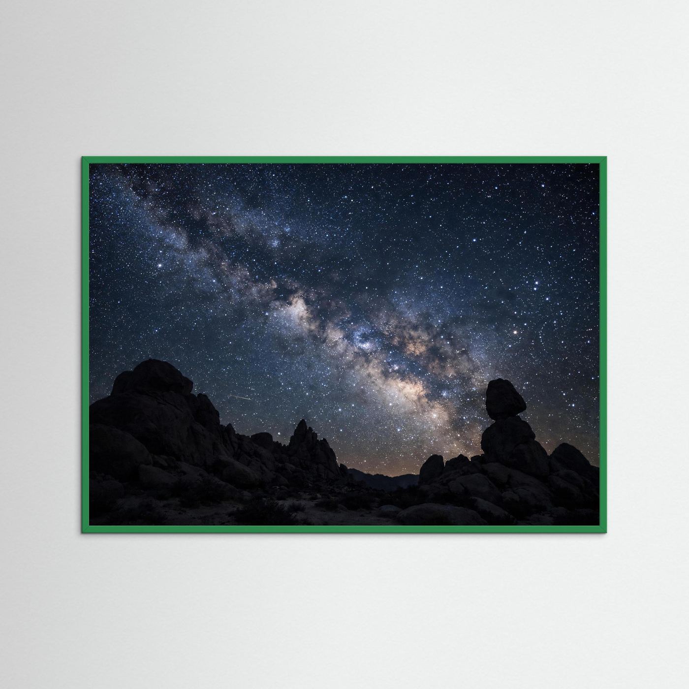 Poster Milchstraße über der Wüstenlandschaft | Majestätisches Sternenhimmel Wandbild