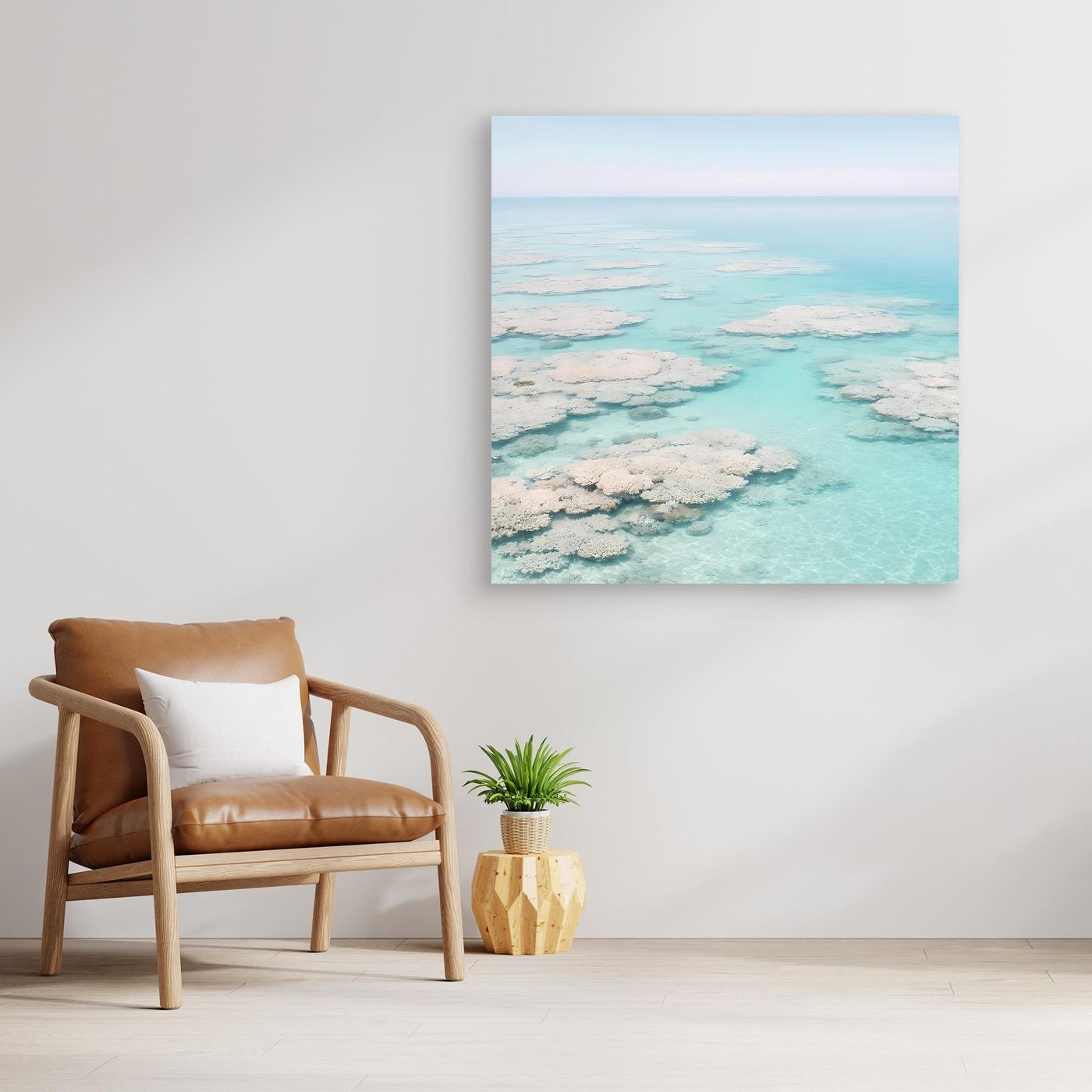 Quadratisches Leinwandbild Korallenmeer in Pastell-Türkis, dünne helle Einfassung