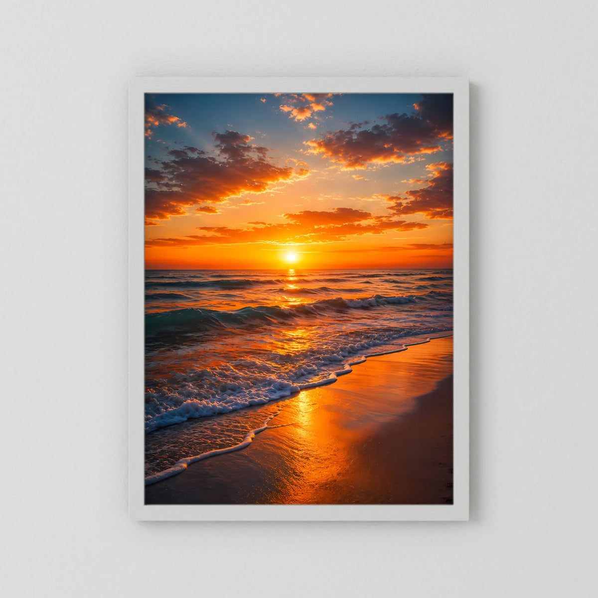 Hochformat-Poster Sonnenuntergang am Meer, schlichte weiße Umrahmung, leuchtende Wellen