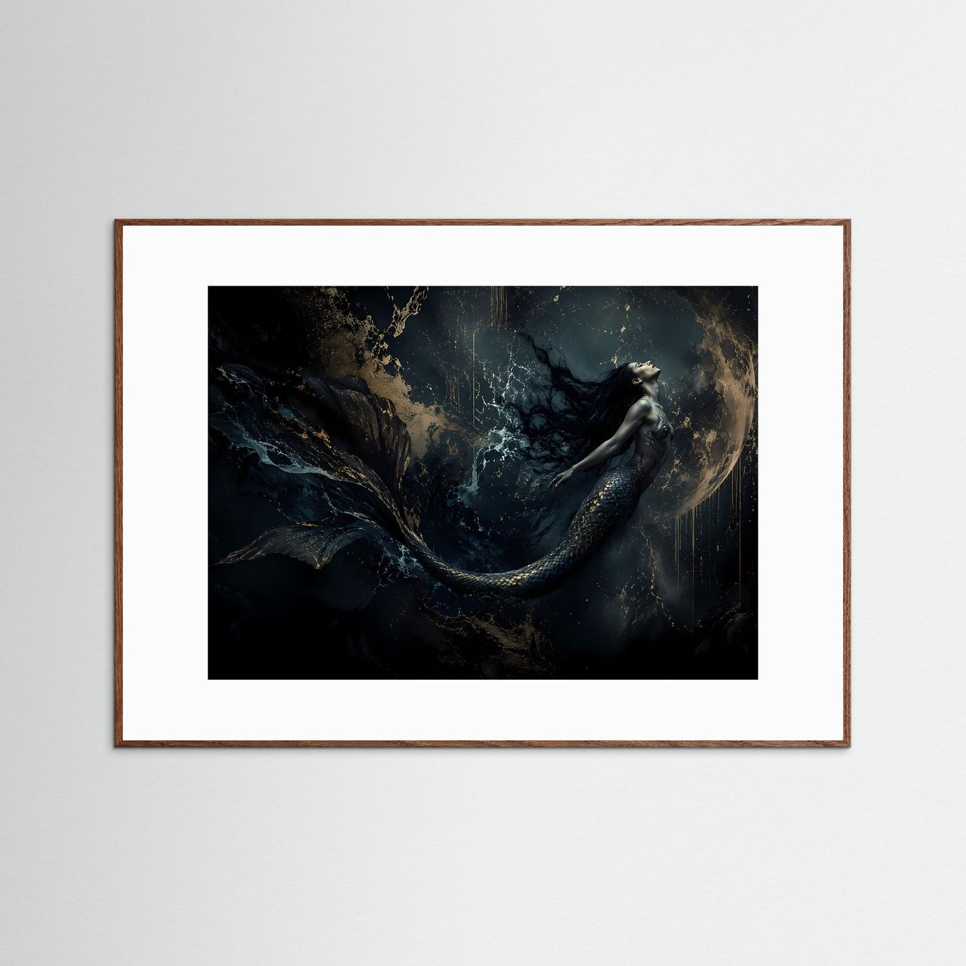 Mystische Meerjungfrau im Mondschein | Abstraktes Fantasy Poster in Schwarz & Gold | Edles Wandbild Querformat