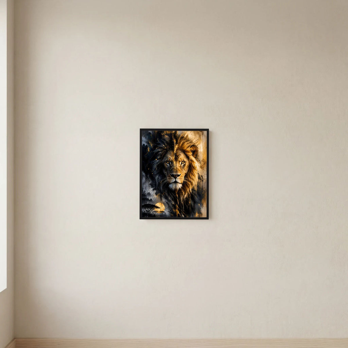 Gerahmtes Löwenposter im Hochformat mit schwarz-goldener Löwenmähne im Abstraktstil