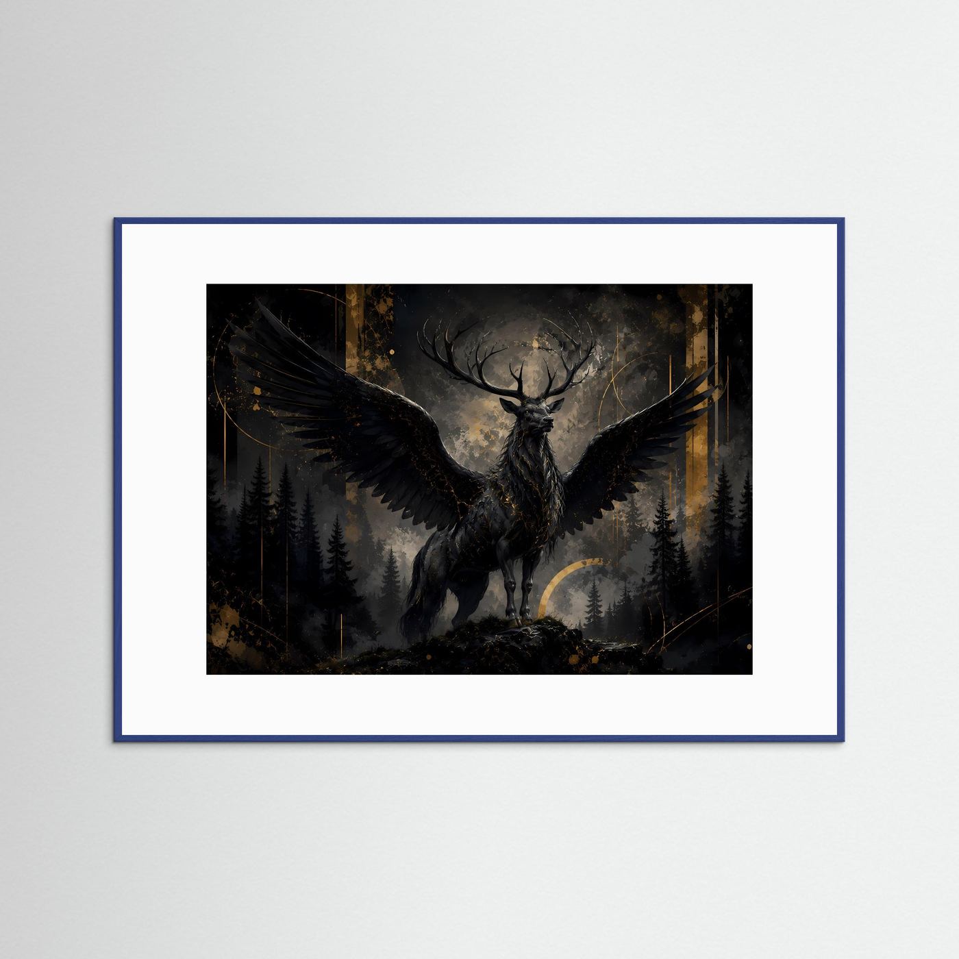 Mystischer schwarzer Hirsch mit Flügeln | Fantasy Poster im Wald | Edles Wandbild Schwarz & Gold Querformat