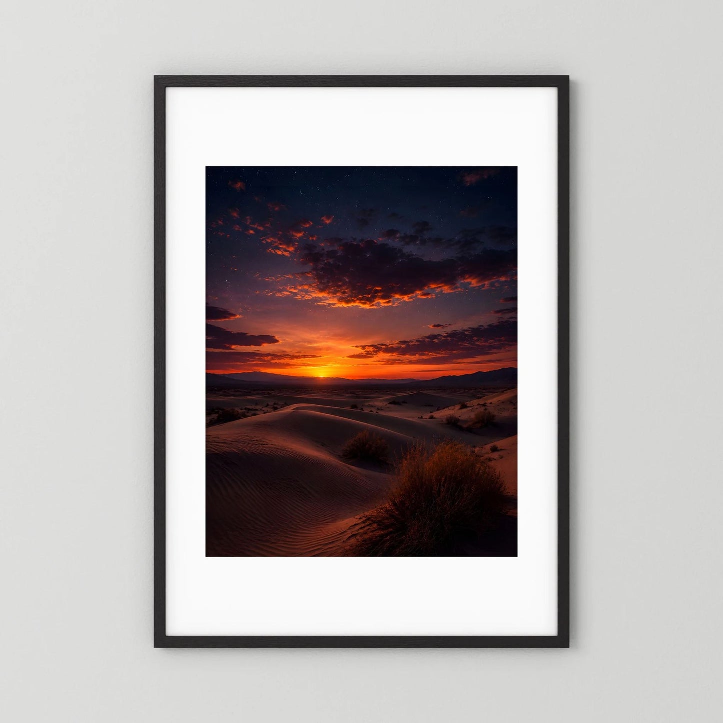 Poster im Hochformat mit schwarzem Rahmen und weißem Passepartout, Wüstenlandschaft