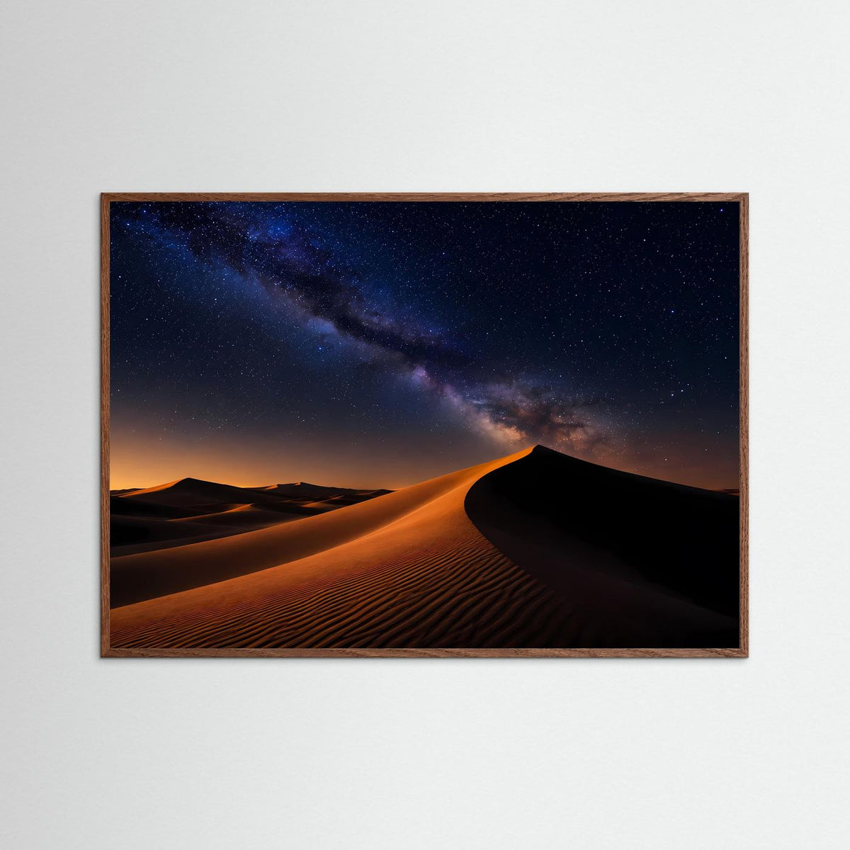 Querformat-Poster im Holzrahmen, Sanddünen im Sternenhimmel bei Nacht