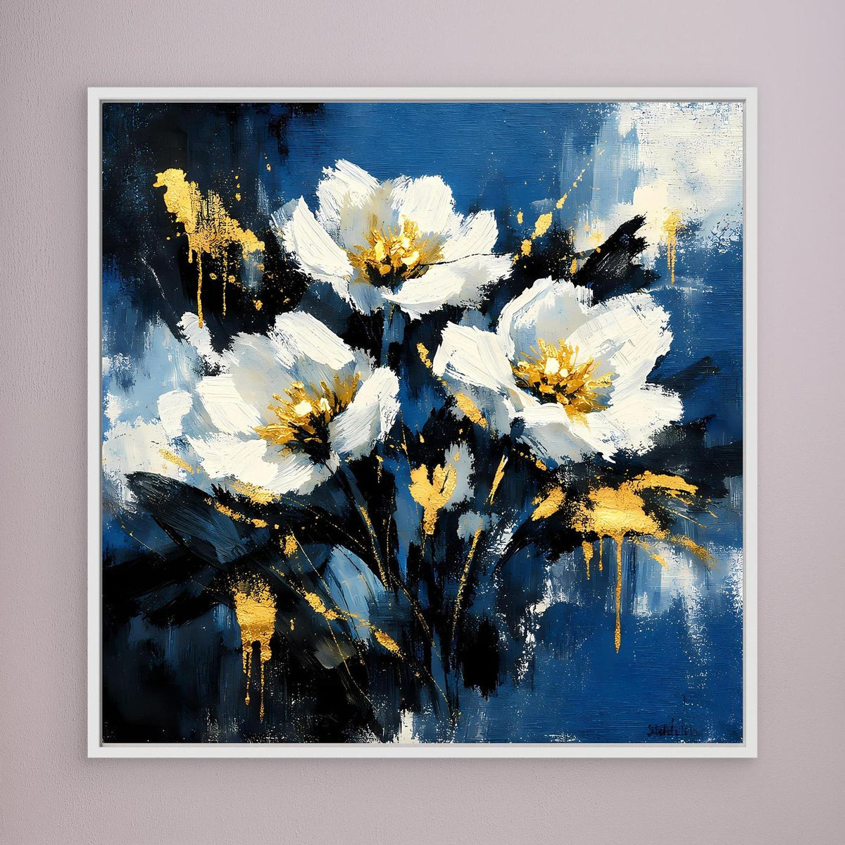 Blüten-Leinwandbild mit weißen und goldenen Blüten auf blau-schwarzem Hintergrund, weißer Rahmen