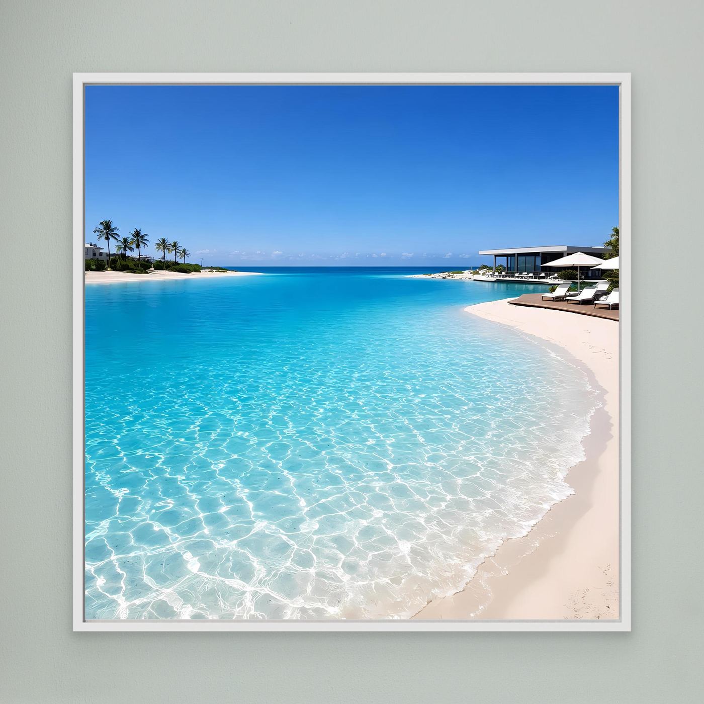 Leinwandbild: türkisblaues Meer mit hellem Sandstrand und Palmen, weiß gerahmt.
