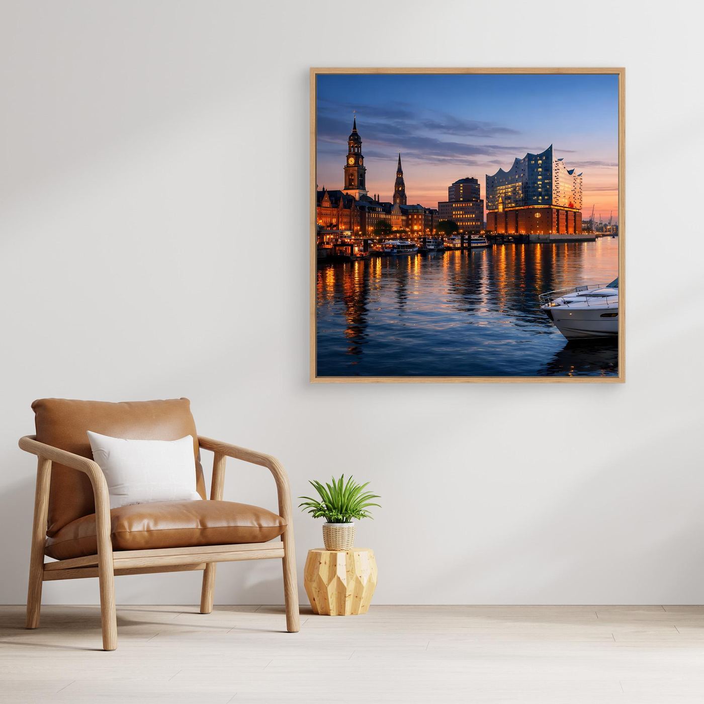 Gerahmtes Leinwand-Wandbild mit Hamburger Hafen-Skyline bei Dämmerung, Spiegelung im Wasser