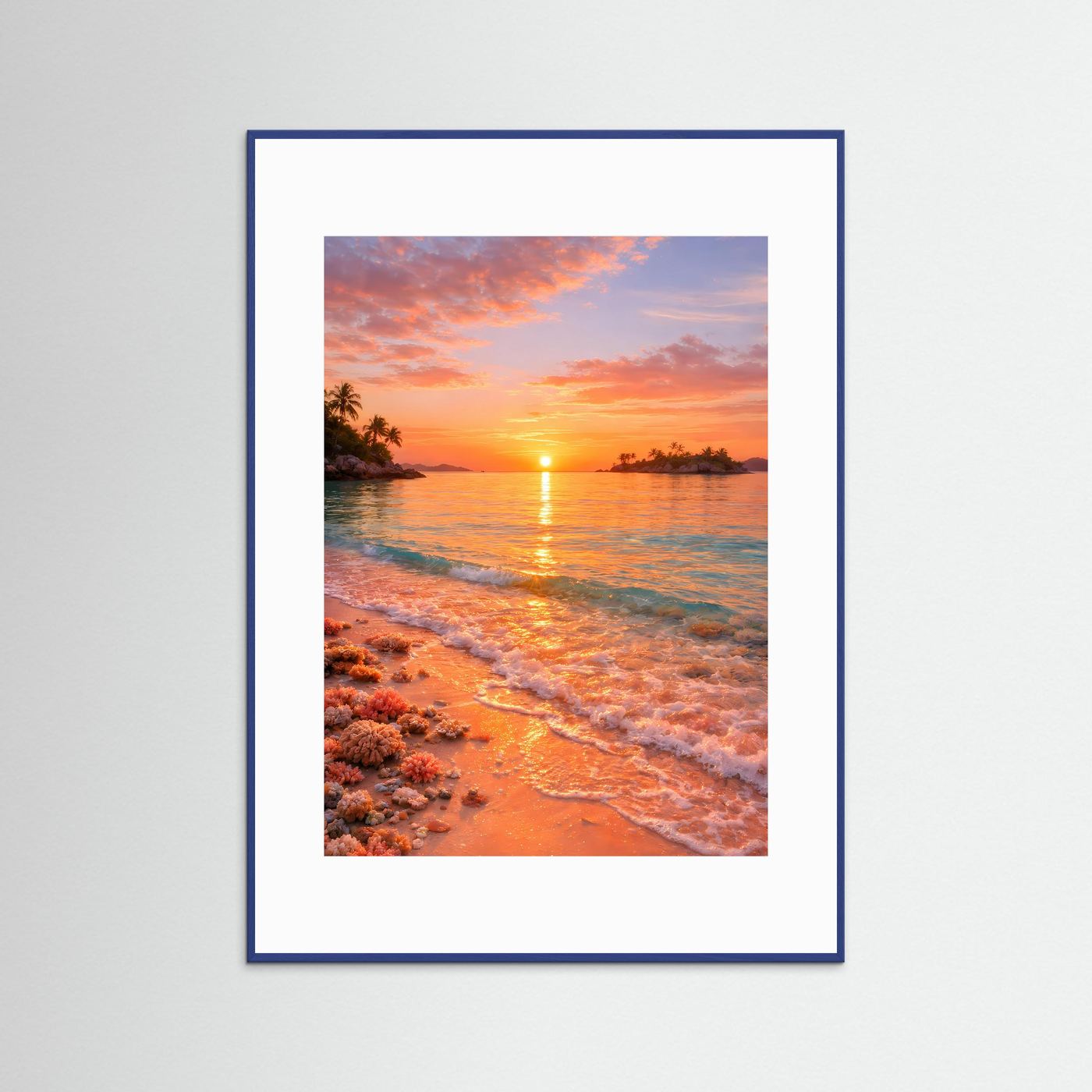 Strand-Poster im Hochformat mit Sonnenuntergang am Meer, blau gerahmt