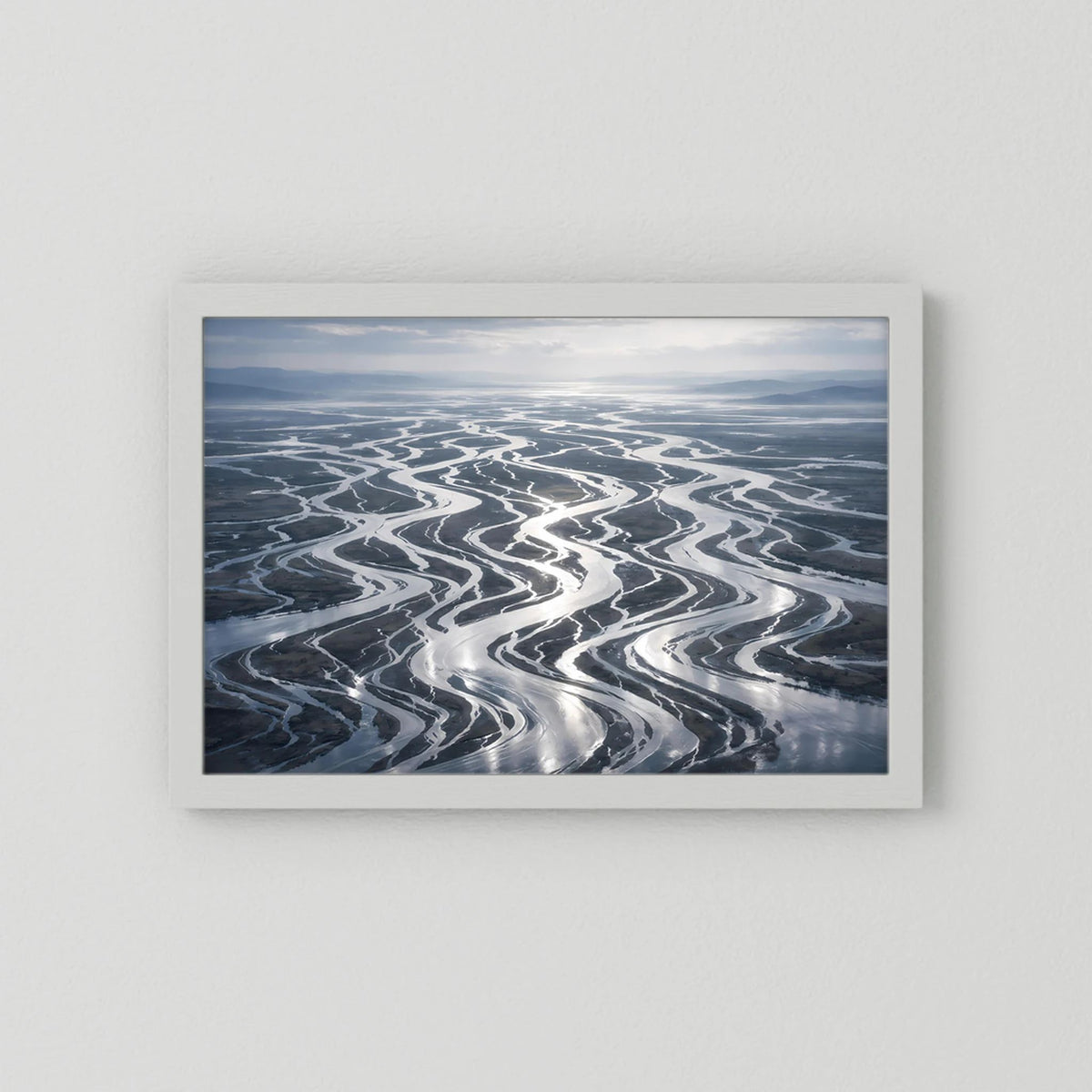 Wandbild Flussdelta aus Vogelperspektive, quer, weißer Rahmen