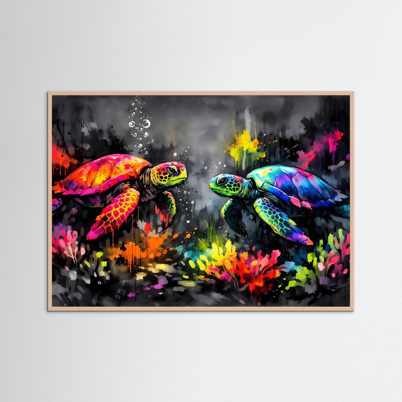 Neon-Tierposter mit zwei bunten Meeresschildkröten und Farb-Spritzern, Holzrahmen