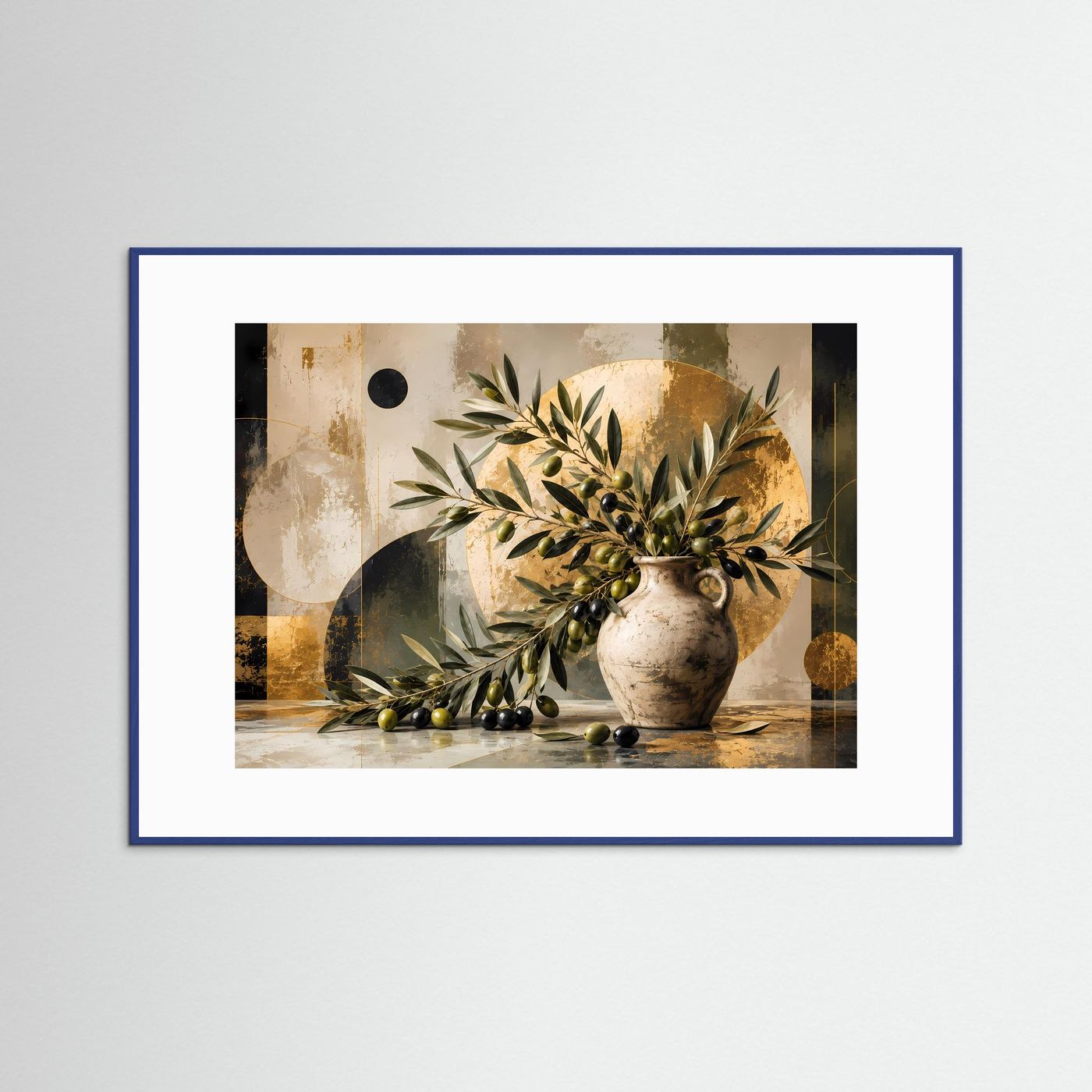 Olivenzweige in antiker Vase | Mediterranes Stillleben mit grünen & schwarzen Oliven in Gold, Creme und Dunkelgrün | Moderne abstrakte Wandkunst