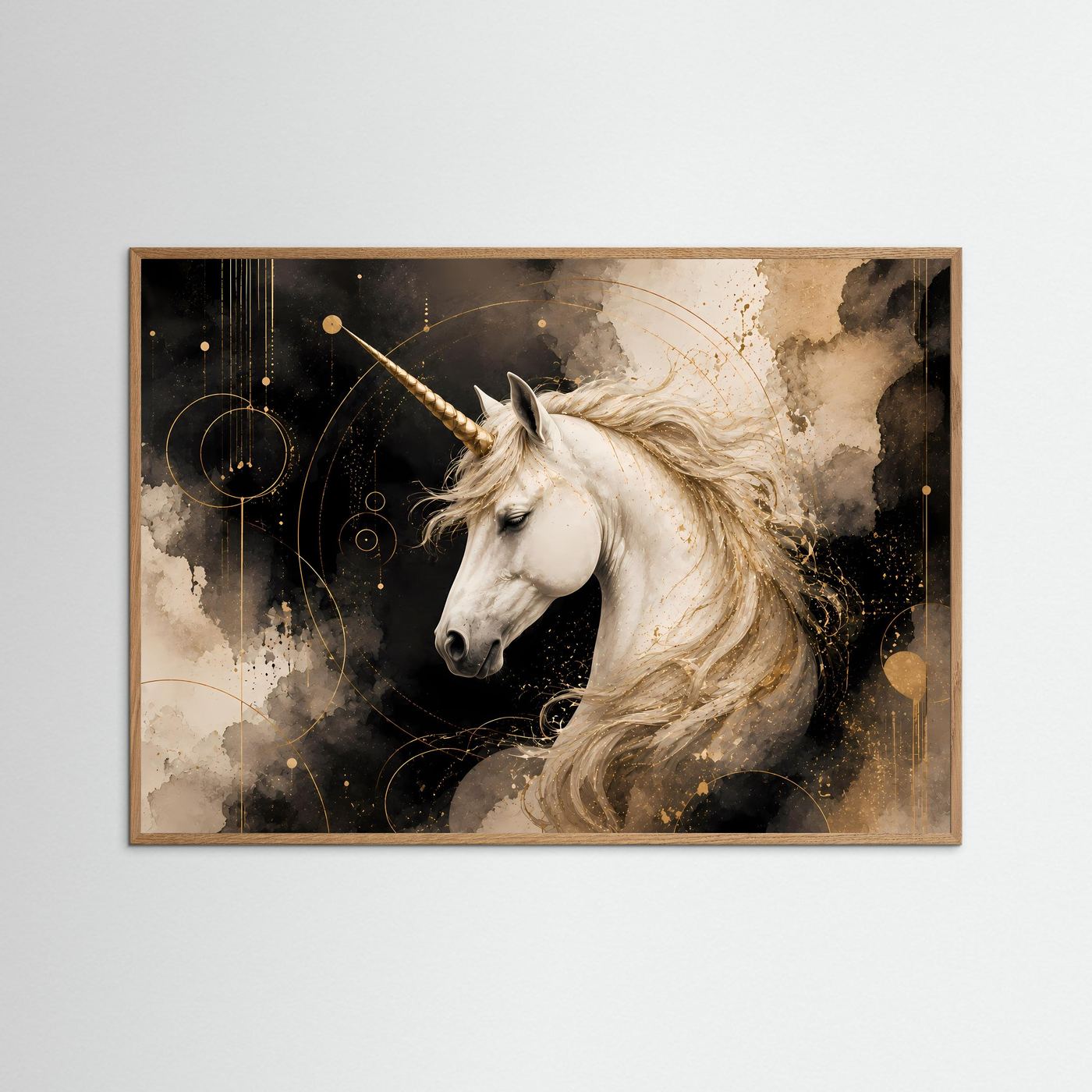 Poster im Querformat mit weißem Einhornkopf und goldener Fantasy-Illustration, hellem Holzrahmen