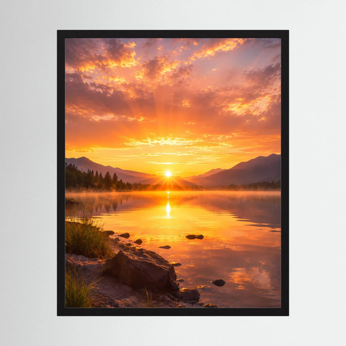 Gerahmtes Poster im Hochformat mit Sonnenuntergang am Bergsee, Reflexion auf dem Wasser