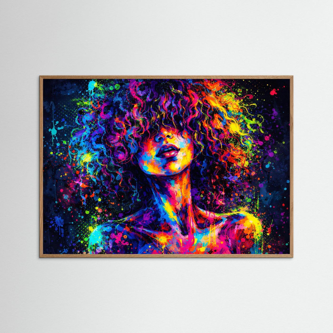 Abstrakte Frauenbüste im Neonfarben-Pop-Art-Stil, Bild im hellbraunen Rahmen