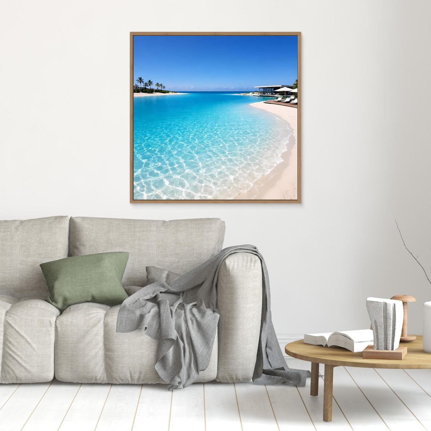 Leinwandbild: türkisblaues Meer und Sandstrand, goldfarbener Rahmen am Bildrand.
