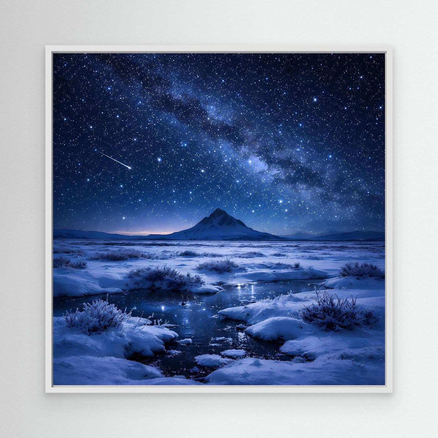 Leinwandbild Schneelandschaft mit Sternenhimmel, Polarlicht und Fluss im weißen Rahmen