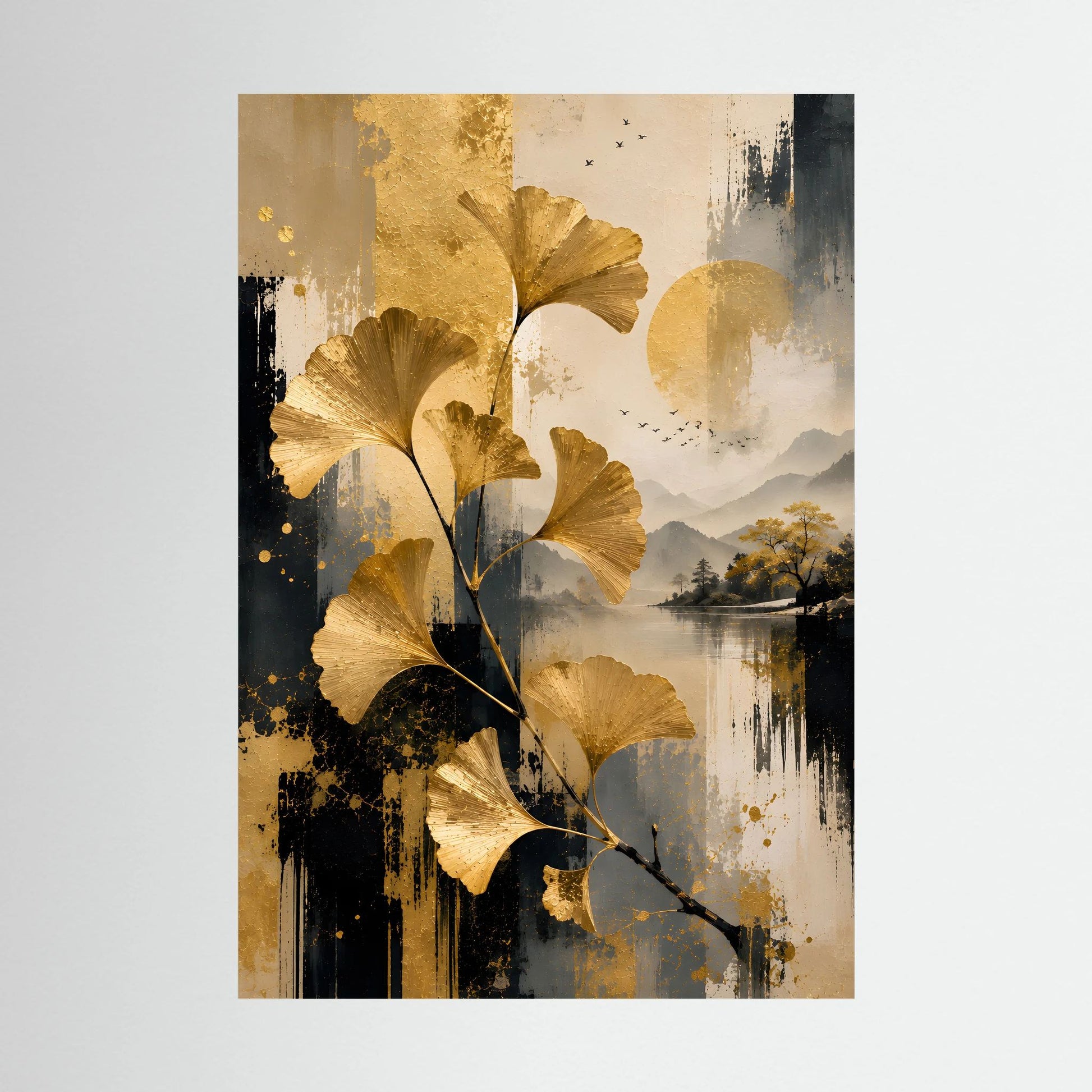 Abstraktes Hochformat-Kunstposter mit goldenen Ginkgo-Blättern und Seelandschaftselementen