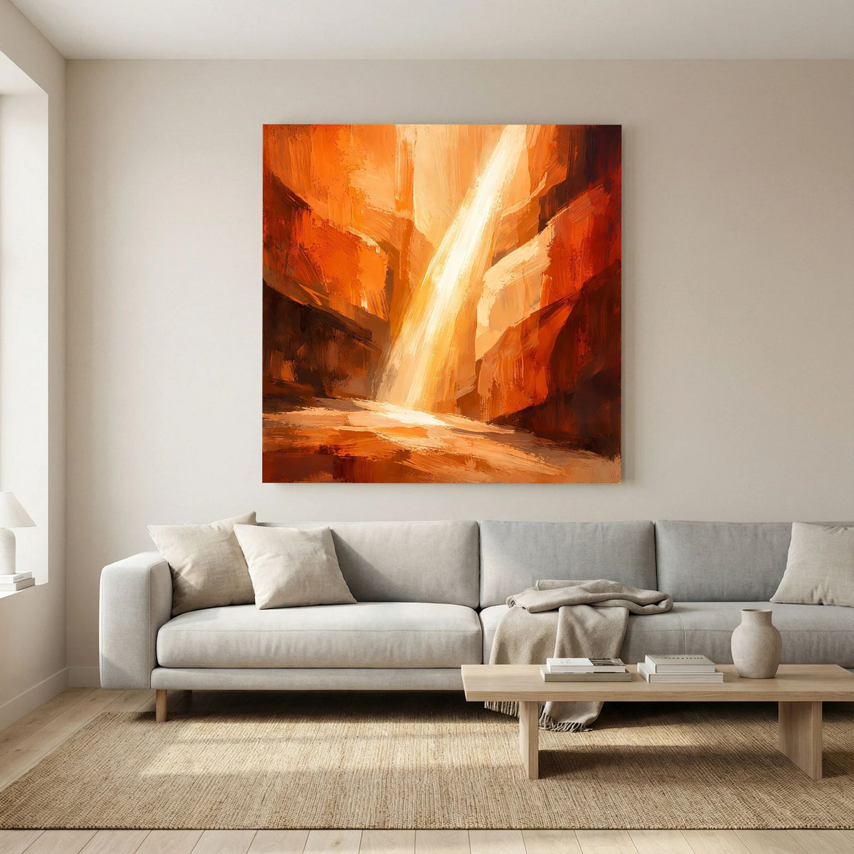 Abstraktes Leinwand-Wandbild: orange Felswände, zentraler Lichtstrahl, breite Bodenspur