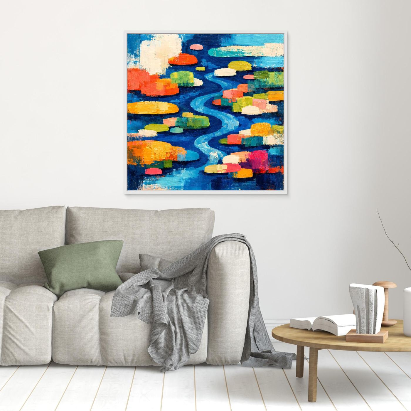 Abstraktes Leinwand-Wandbild mit Flusslauf und bunten Seerosen, heller Rahmen