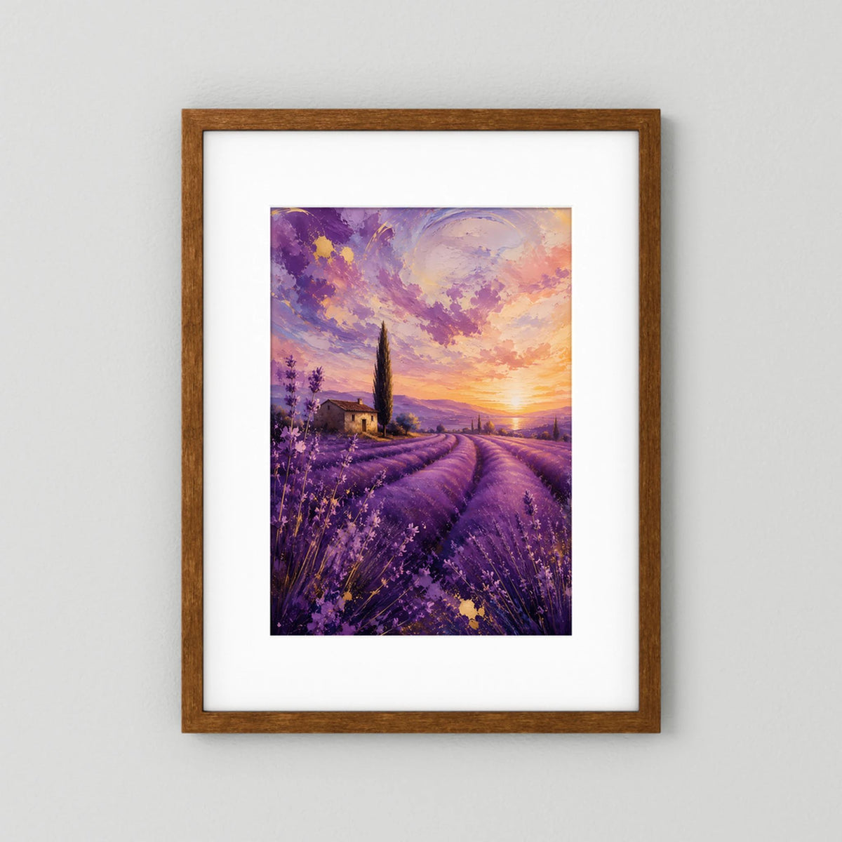 Hochformat-Poster Lavendelfeld bei Sonnenuntergang, violett-gold, brauner Holzrahmen mit weißem Rand
