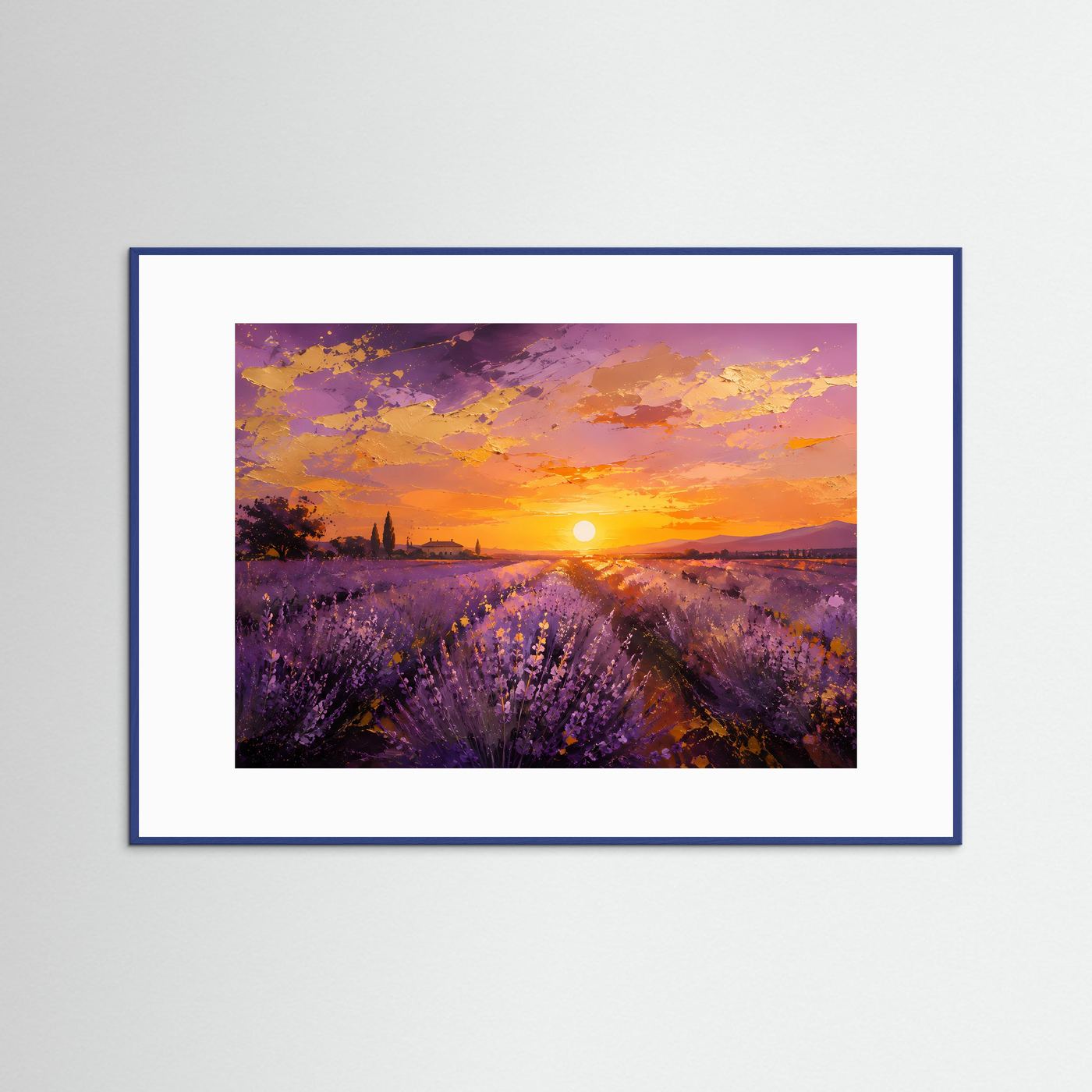 Gerahmtes Poster mit Lavendelfeld und Sonnenuntergang in Gold, Violett, mit weißem Rand