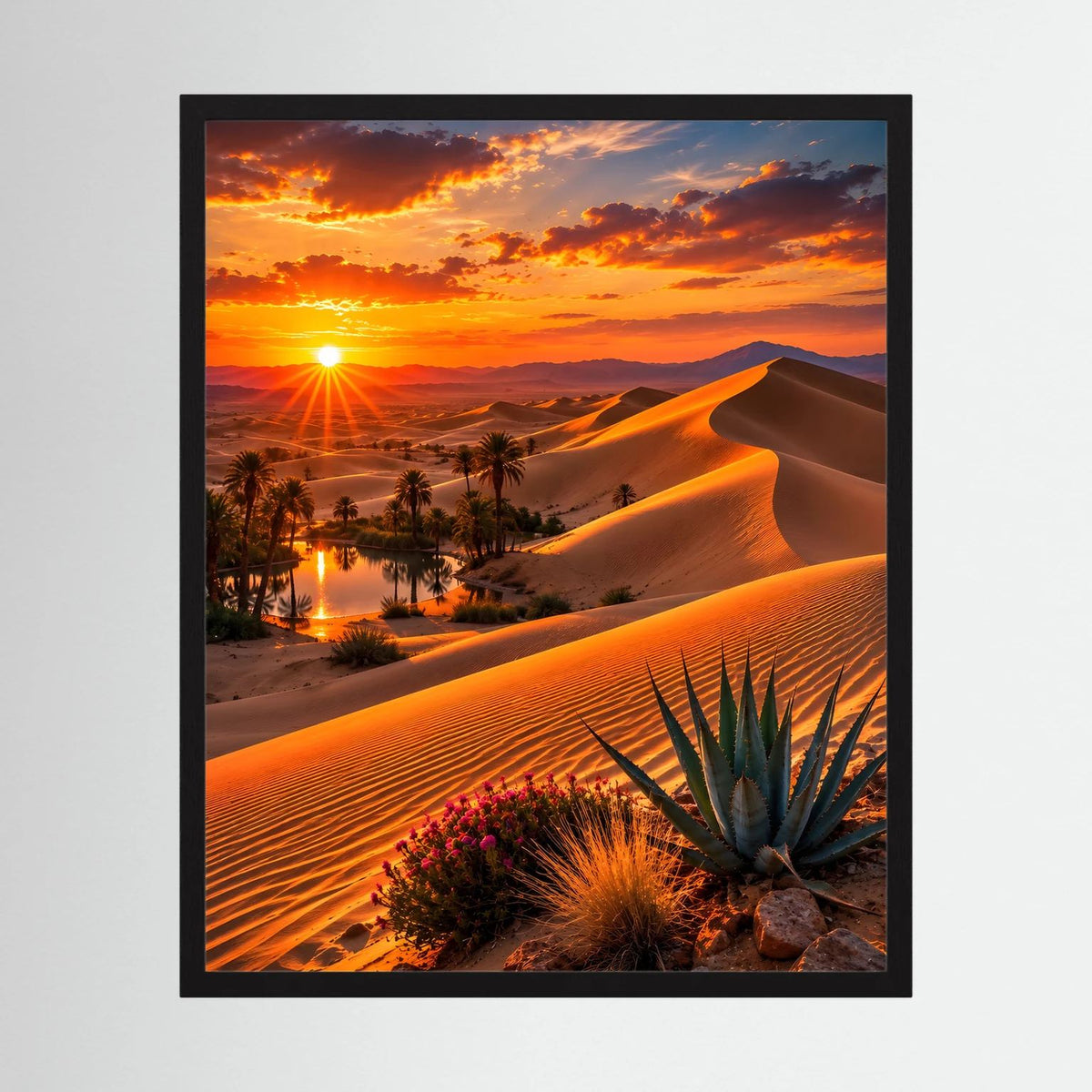 Gerahmtes Poster im Hochformat mit Wüste, Oase und goldenen Sanddünen bei Sonnenuntergang