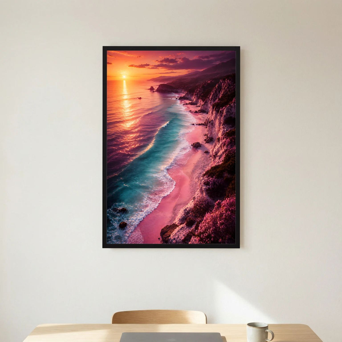 Hochformat-Poster Sonnenuntergangsküste mit Meer und Sandstrand, schwarzer Rahmen