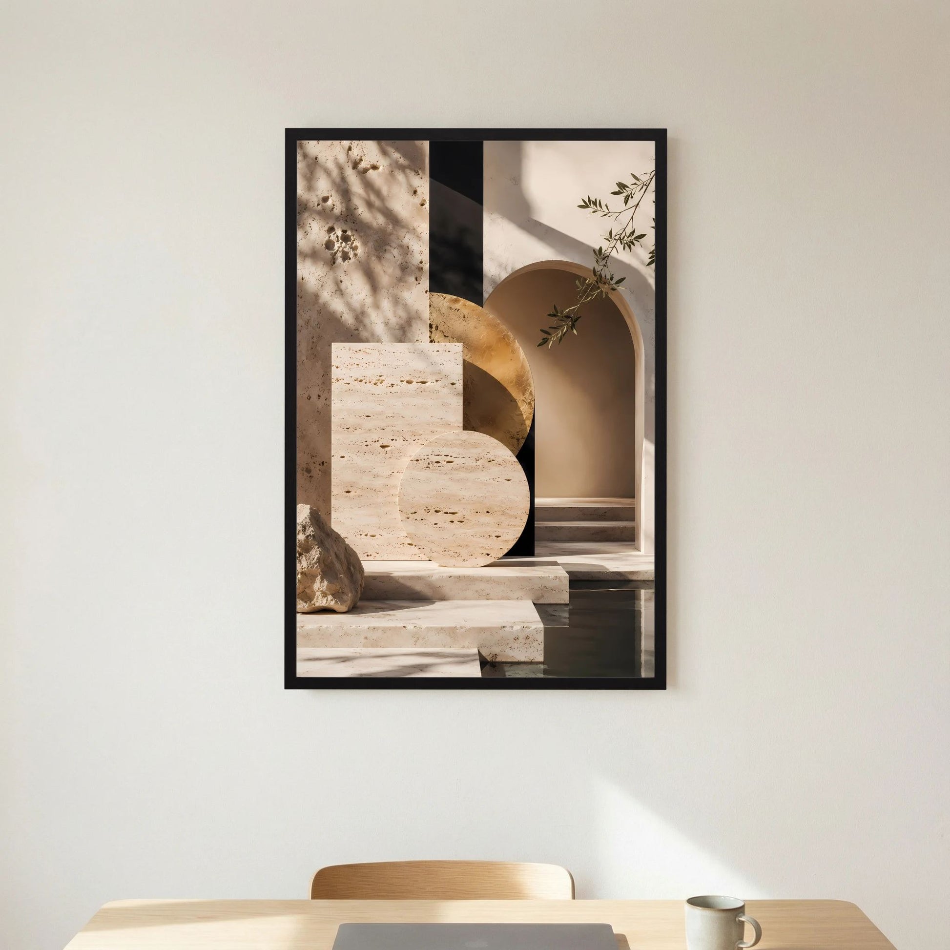 Kunstposter im Hochformat mit beige-goldener Architektur, schwarzer Rahmen