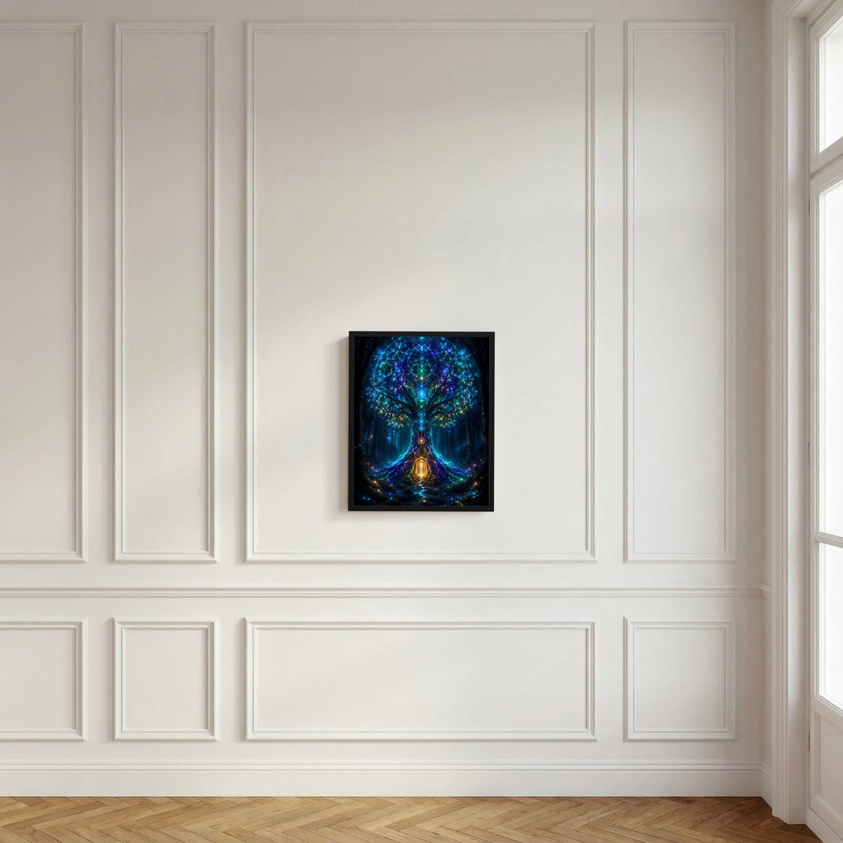 Wandposter im schwarzen Rahmen mit blau leuchtendem Baum-Motiv