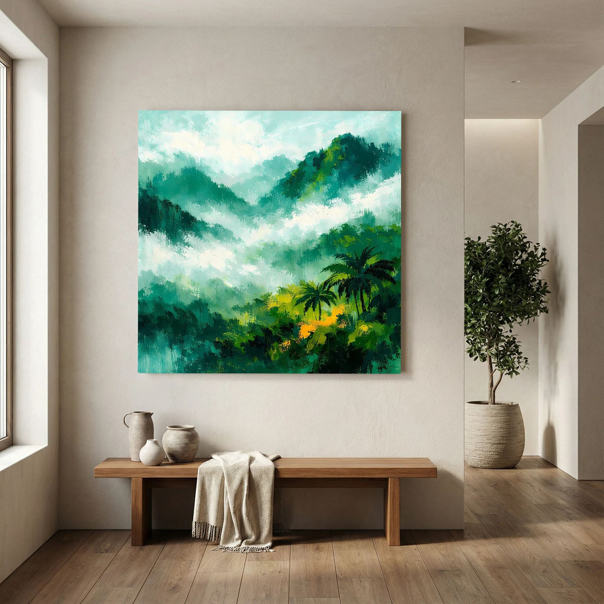 Quadratisches Leinwandbild mit nebeligem Grünverlauf, Dschungelbergen und Palmen