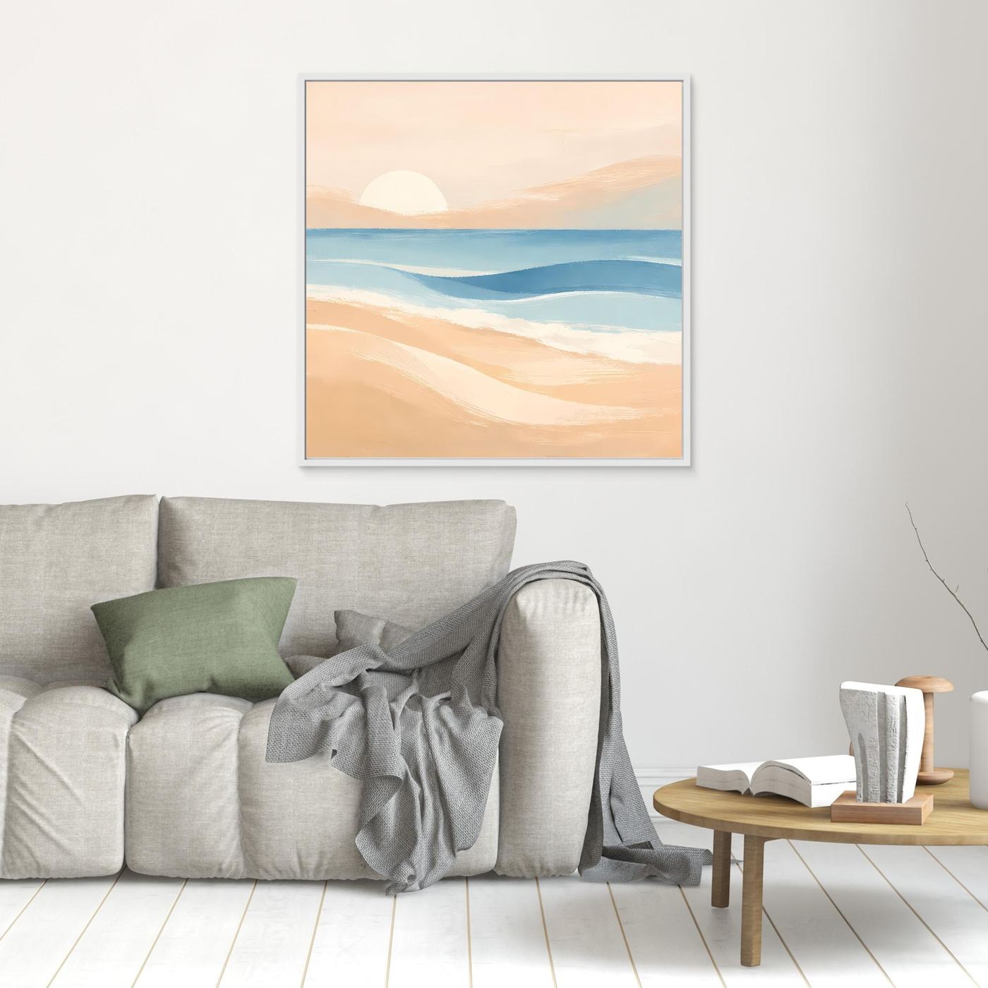 Quadratisches Leinwandbild mit hellem Rahmen: abstrakter Strand mit Meer und Pastellsonne.
