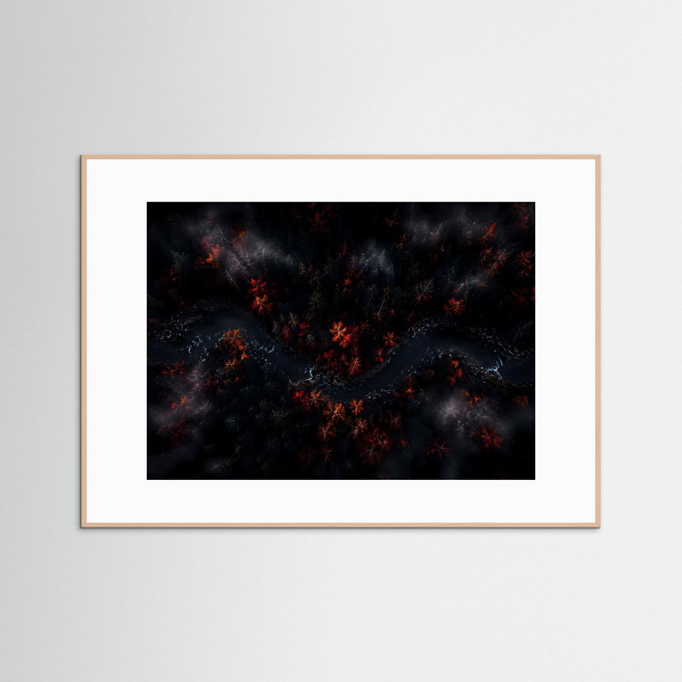 Mystischer Wald aus der Vogelperspektive | Dunkles Herbst Landschaftsbild | Atmosphärische Waldkunst mit Fluss | Modernes Natur Poster | Premium Leinwand